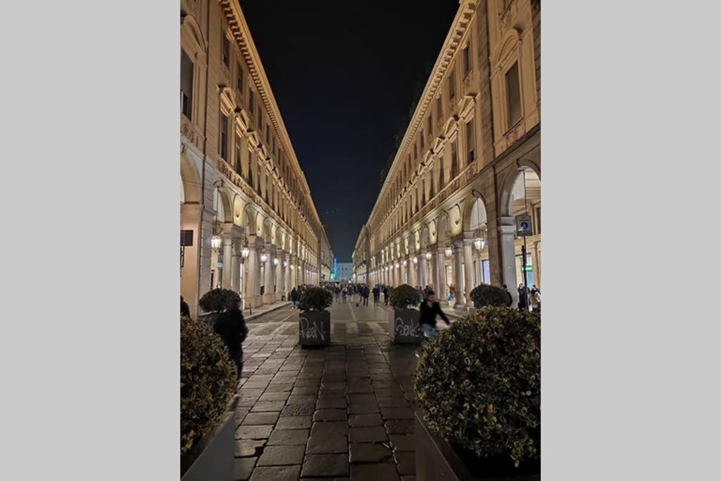 Domus Nova - Una Finestra Sui Tetti Turin Exterior foto