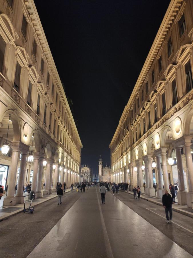 Domus Nova - Una Finestra Sui Tetti Turin Exterior foto