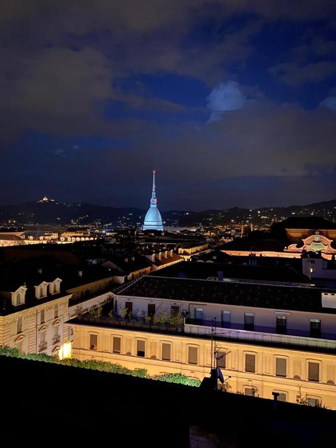 Domus Nova - Una Finestra Sui Tetti Turin Exterior foto