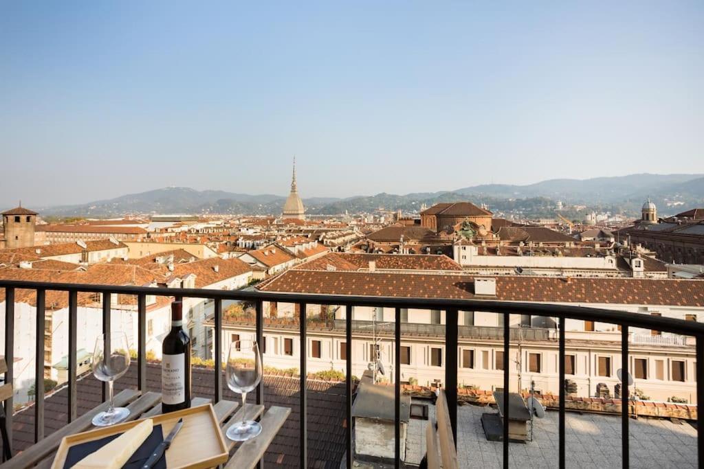 Domus Nova - Una Finestra Sui Tetti Turin Exterior foto