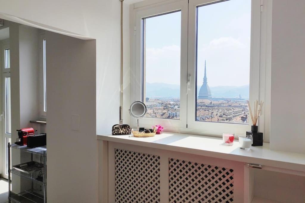 Domus Nova - Una Finestra Sui Tetti Turin Exterior foto